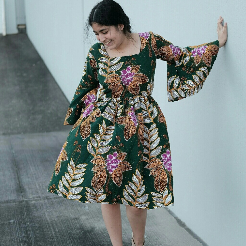 Woman african print bell sleeve dress